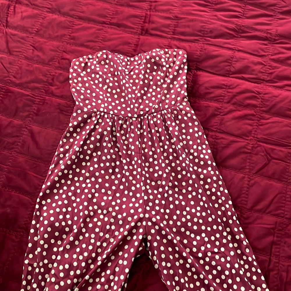 Strapless burgundy polkadot jumper